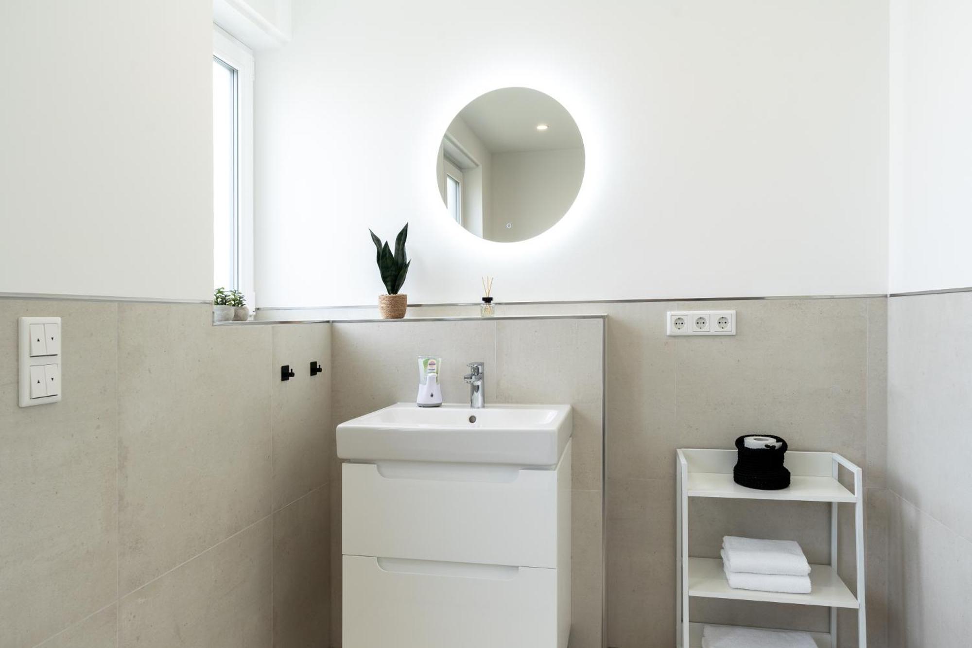 Raw-Flat Meier - Modern - Stylisch - Balkon - Netflix Bielefeld Exterior foto