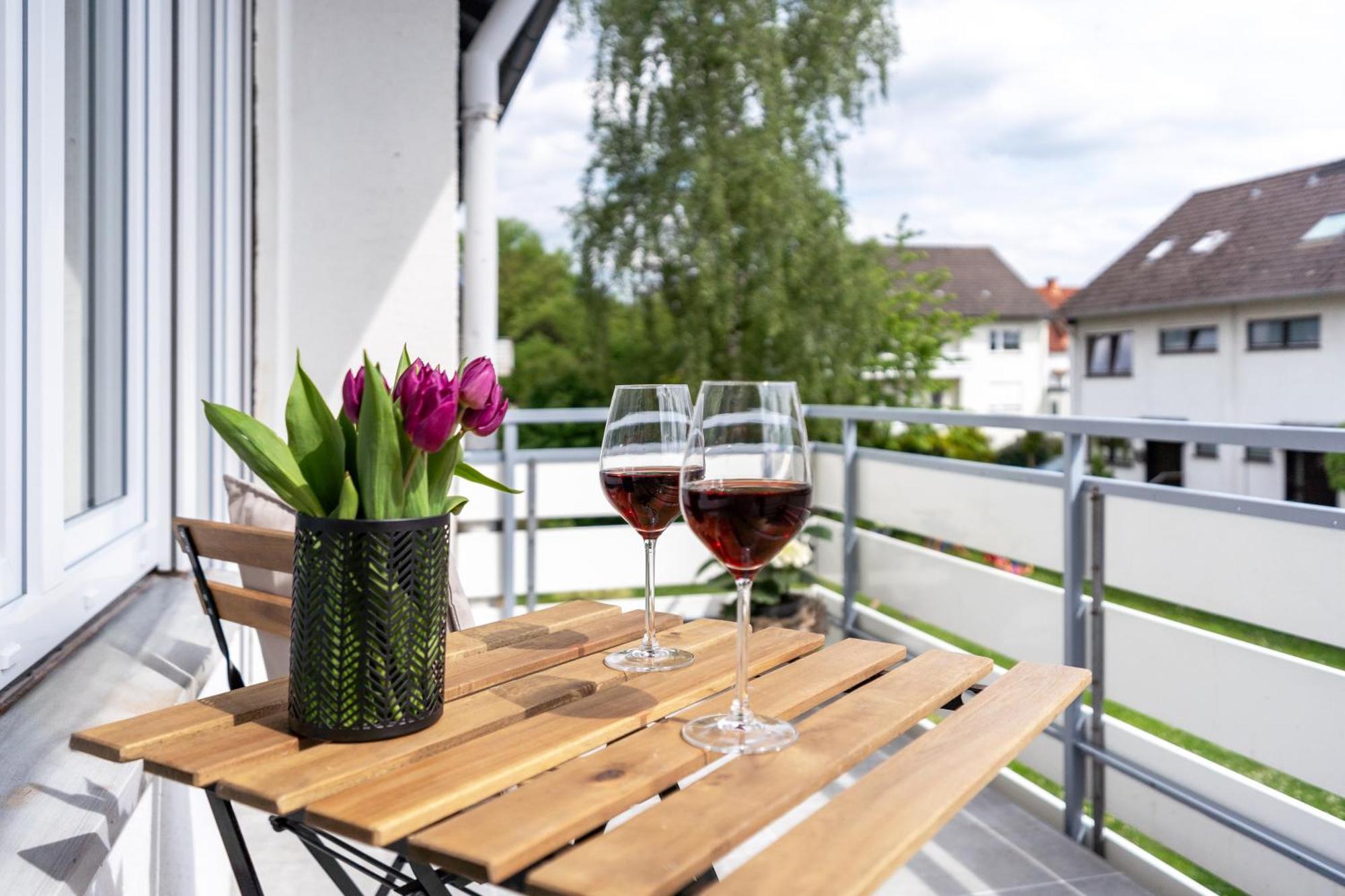 Raw-Flat Meier - Modern - Stylisch - Balkon - Netflix Bielefeld Exterior foto